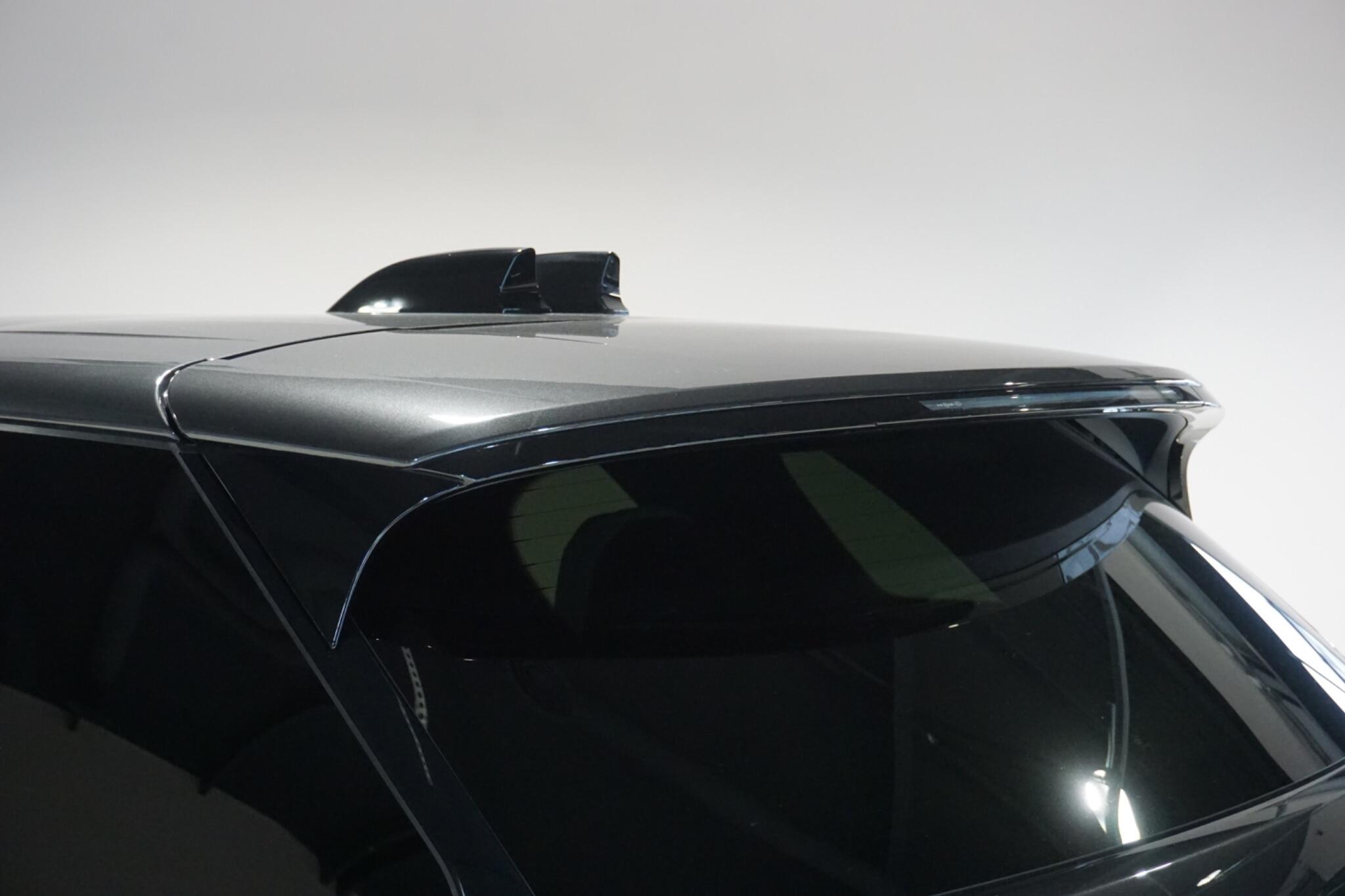 Land Rover Range Rover Sport 3.0 D300 MHEV Dynamic SE SUV 5dr Diesel Auto 4WD Euro 6 (s/s) (300 ps)